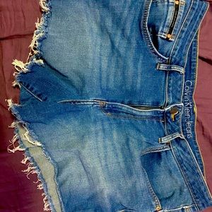 Calvin Klein denim 32” shorts